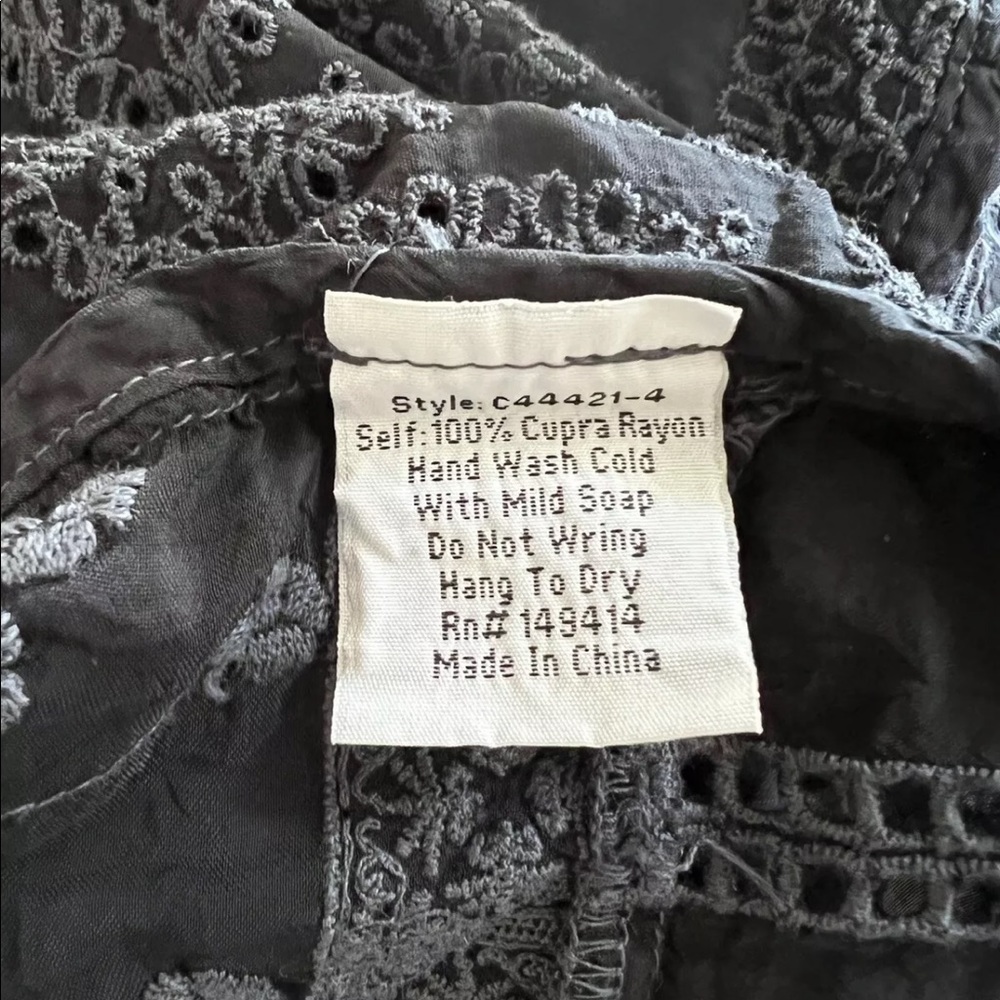 Johnny Was Kimono Tunic Black with Grey Eyelet Embroidered Size Small Fits most - Picture 9 of 9